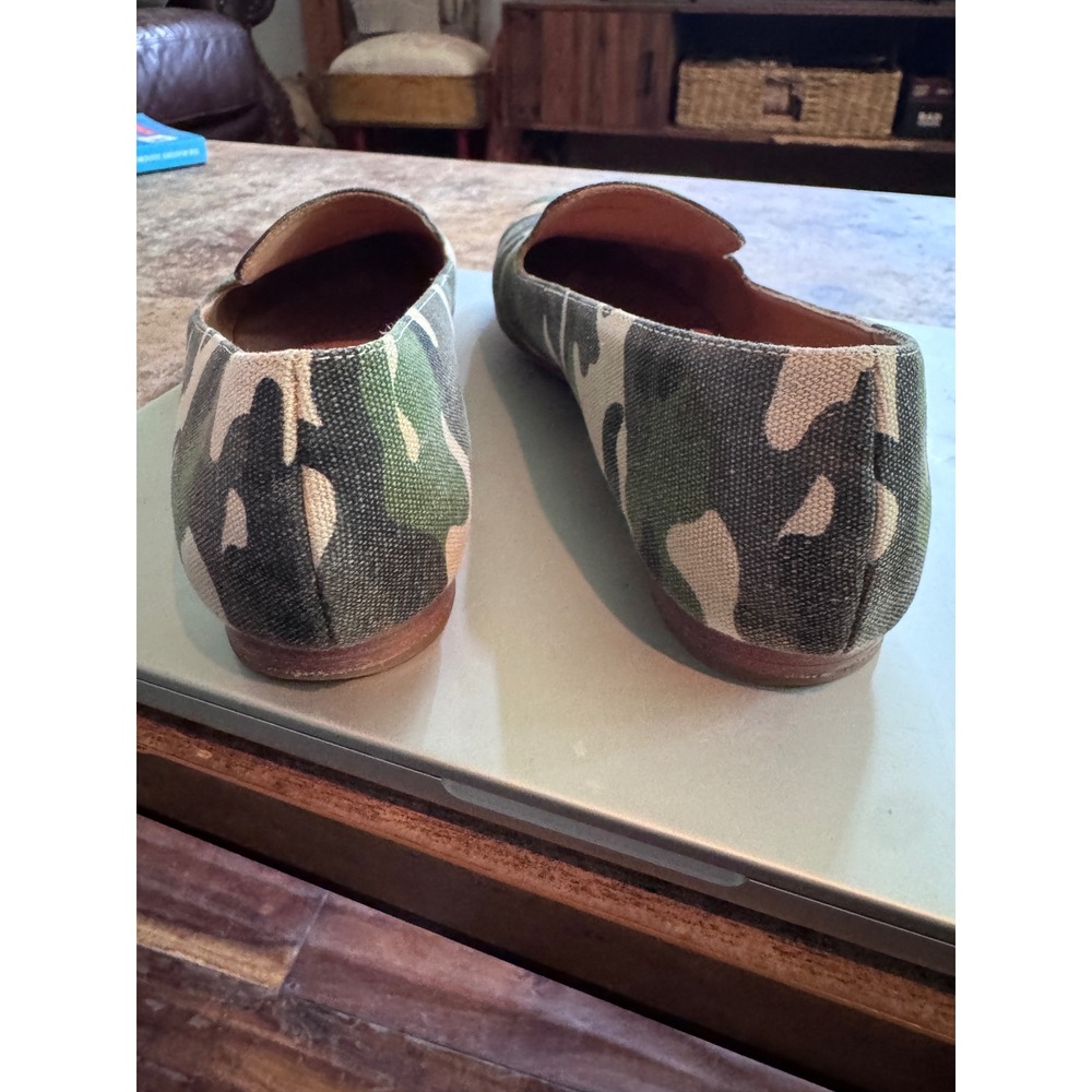 Veronica Beard Loafers 37.5 Green Camo Canvas Pointed Toe Flat Utility Preppy‎ - Picture 4 of 7